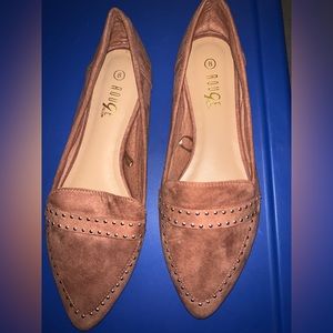 NWOB Cognac Studded Pointed Flats
